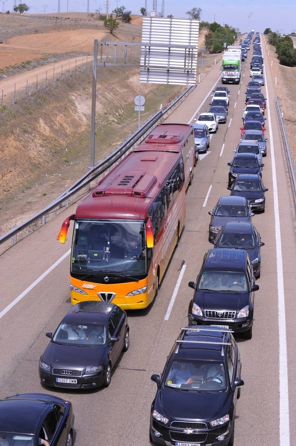 Atasco en la A-6 a la altura de Rueda
