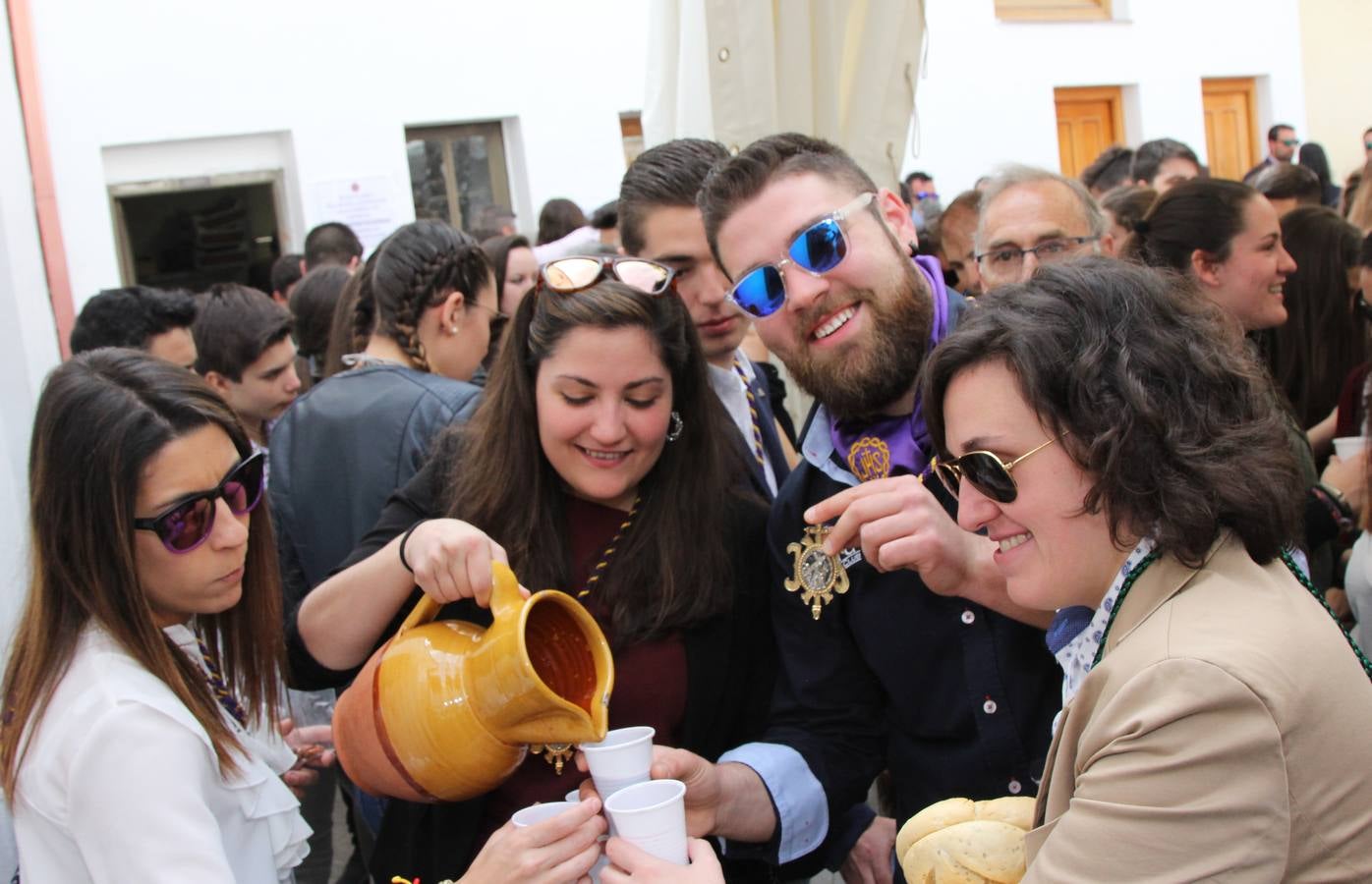 Día de fiesta y colación en las cofradías palentinas