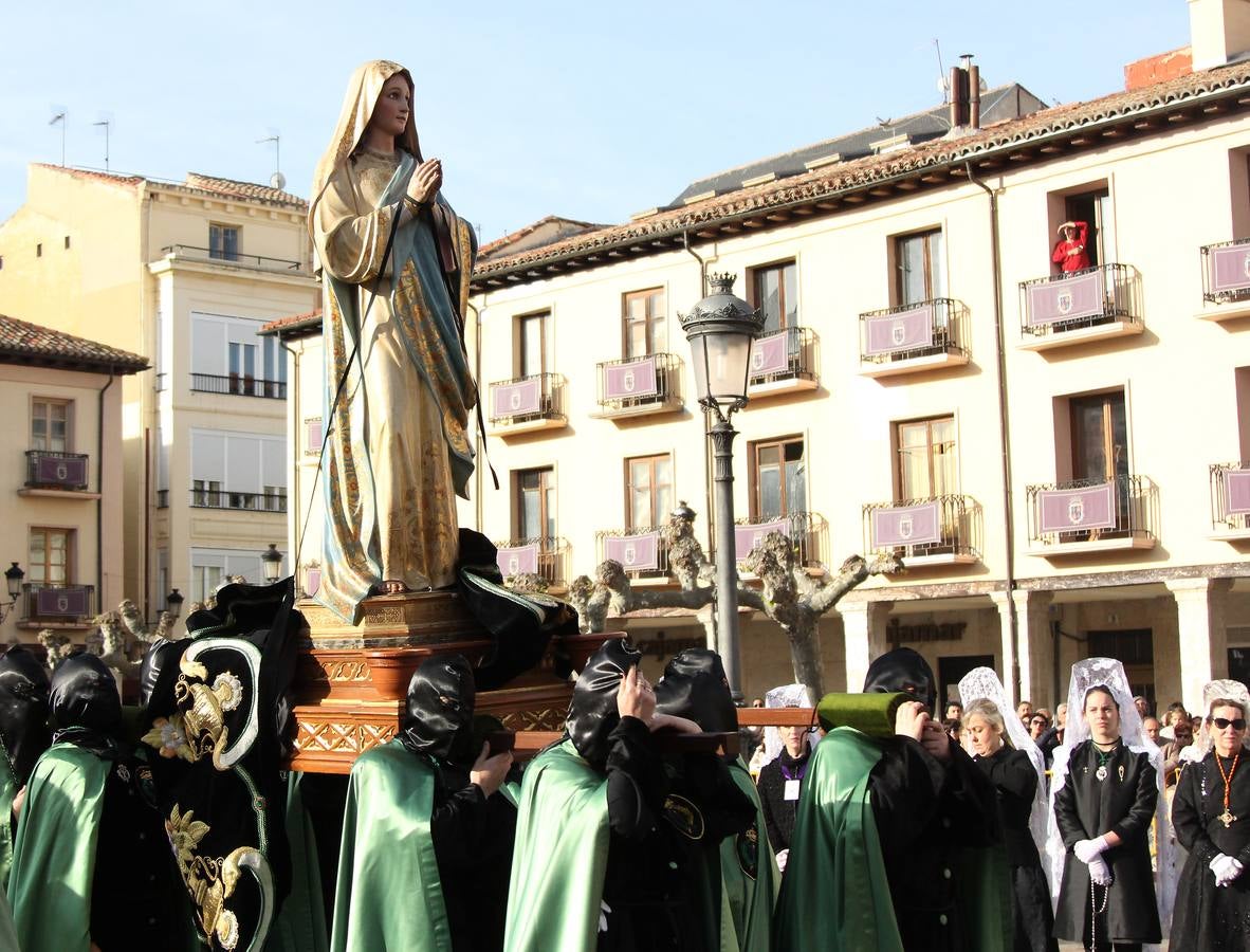 El Rompimineto del Velo pone fin a la Semana Santa palentina