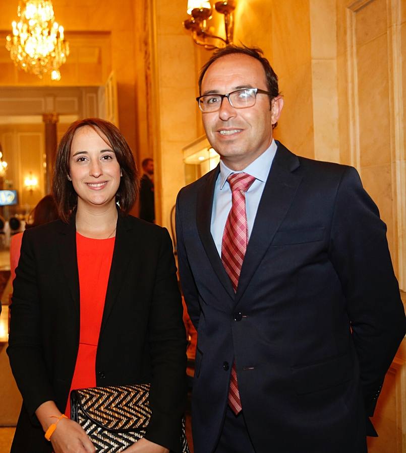 Pilar Vicente, concejala y coordinadora de Ciudadanos en Valladolid, y Víctor Alonso, vicepresidente de la Diputación.