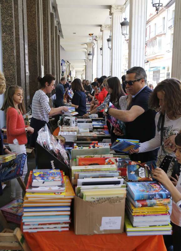 Día del Libro en la Calle Mayor de Palencia