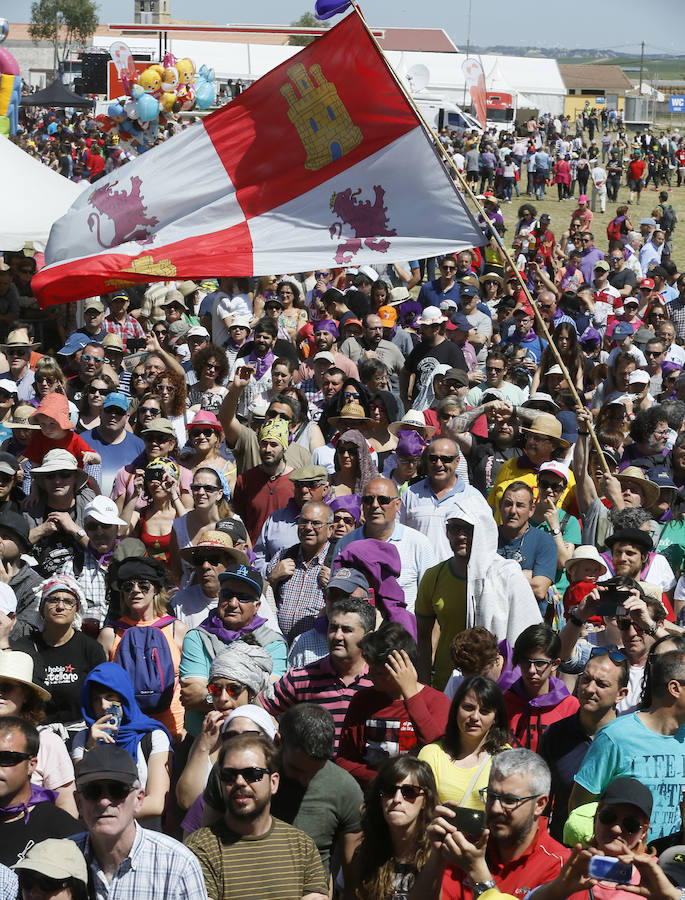 Ambiente en Villalar el Día de Castilla y León