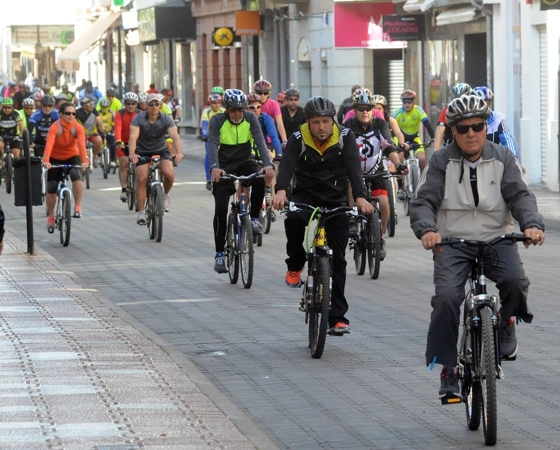 Marcha cicloturista organizada con motivo de la III Feria de Enoturismo de la Ruta del Vino de Rueda
