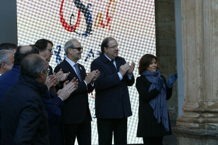 La vicepresidenta del Gobierno, Soraya Sáenz de Santamaría, inaugura la exposición de Miquel Barceló en Salamanca