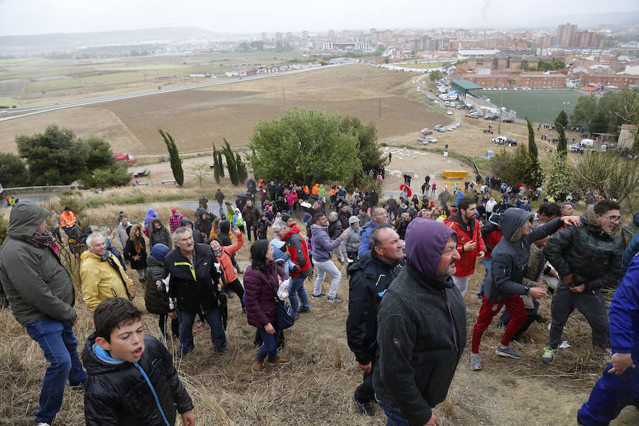 La pedrea del pan y el quesillo en Palencia 2/2
