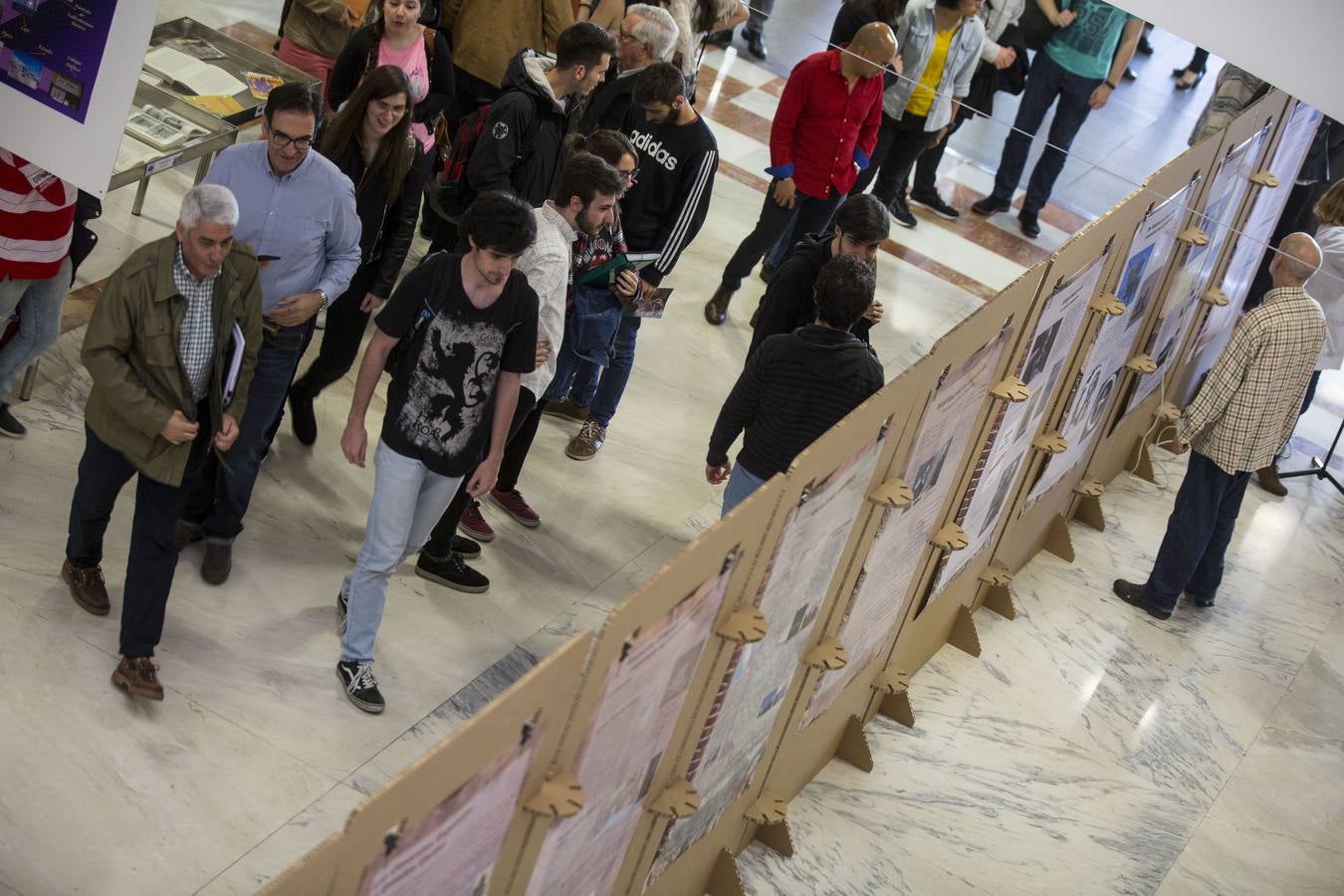 Exposición sobre la influencia hispana en Estados Unidos en la Facultad de Filosofía y Letras