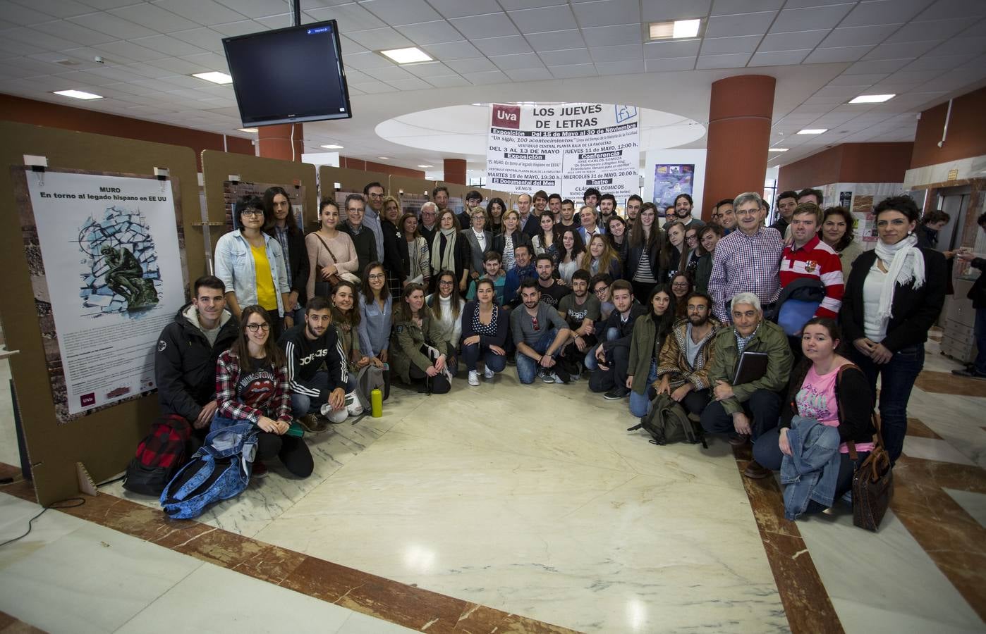 Exposición sobre la influencia hispana en Estados Unidos en la Facultad de Filosofía y Letras