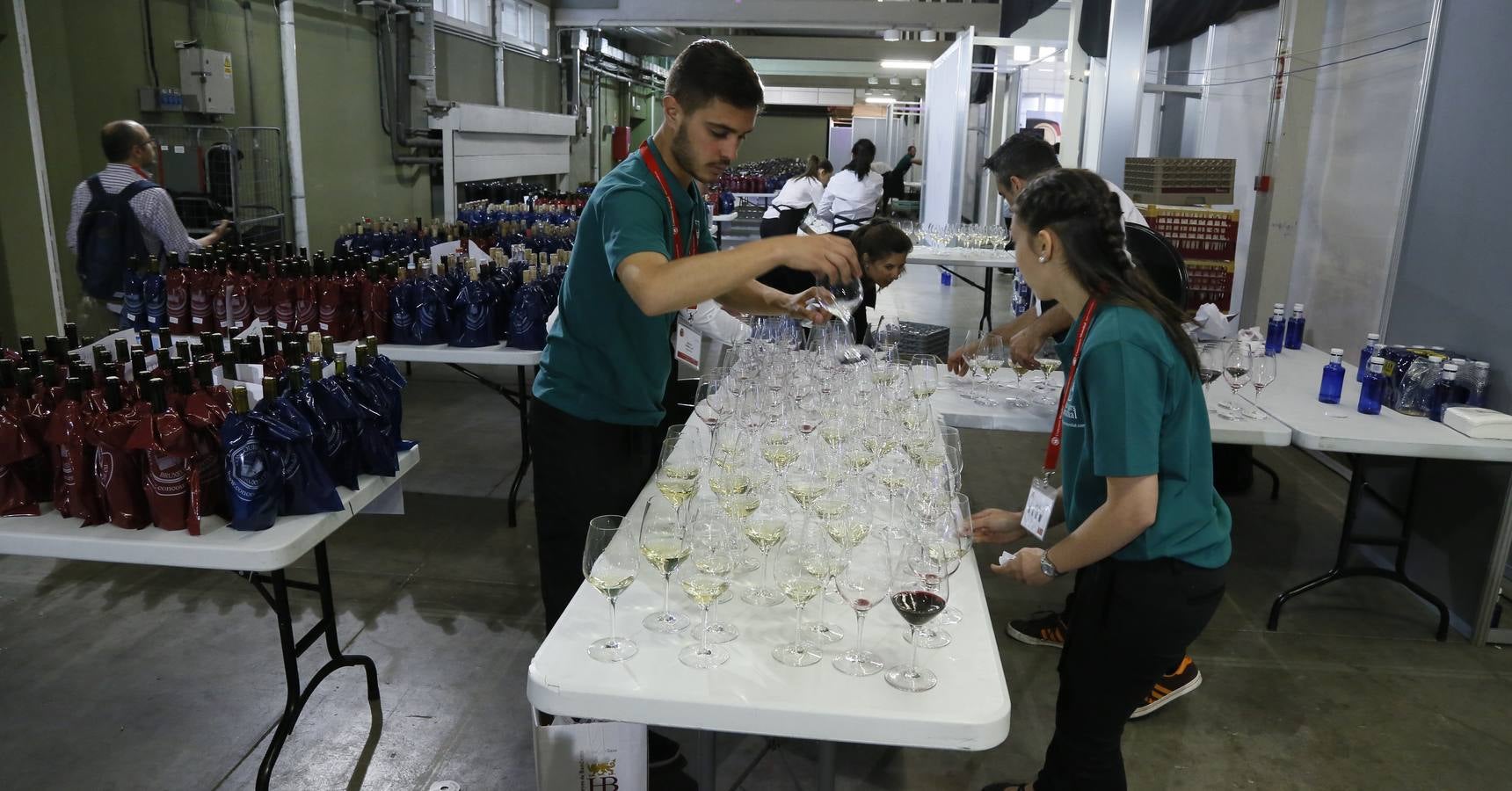 Arrancan en la Feria Internacional de Valladolid las catas a ciegas del Concurso Mundial de Bruselas