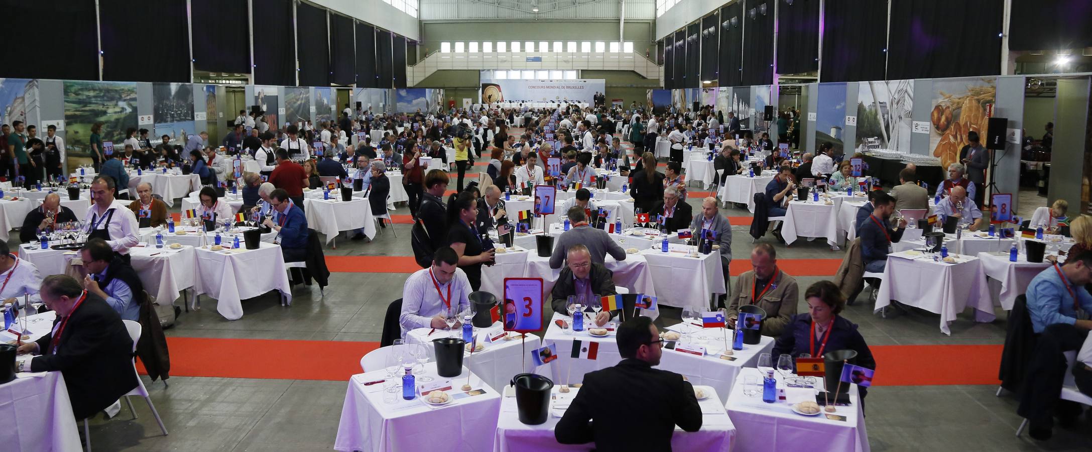Arrancan en la Feria Internacional de Valladolid las catas a ciegas del Concurso Mundial de Bruselas
