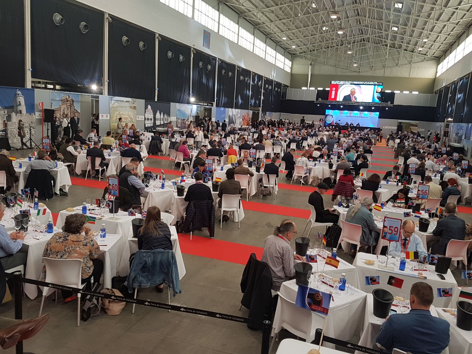 Arrancan en la Feria Internacional de Valladolid las catas a ciegas del Concurso Mundial de Bruselas