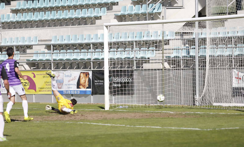 El Deportivo Palencia consuma su descenso ante el Guijuelo