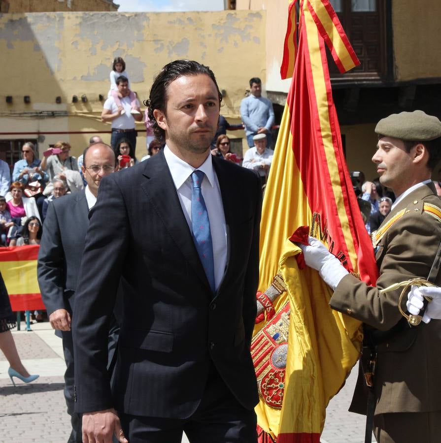 Paredes de Nava rinde honores a las Fuerzas Armadas (2/2)