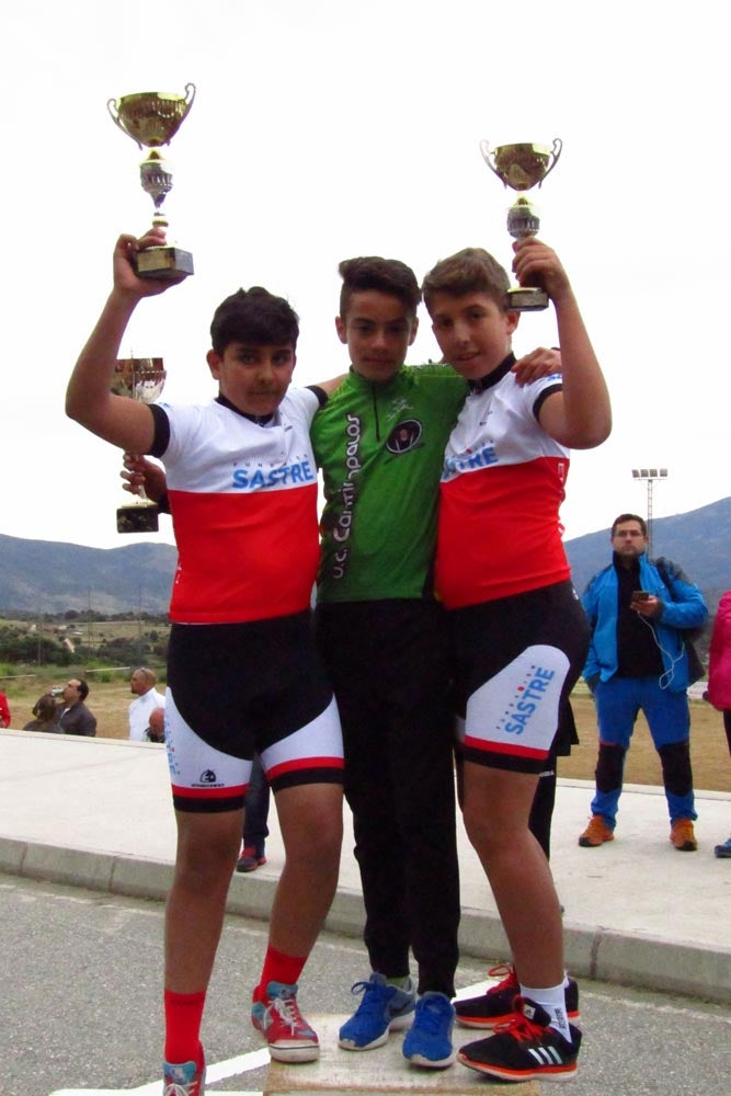 Gran jornada de ciclismo en El Barraco, con el XI Trofeo UCAV para escuelas