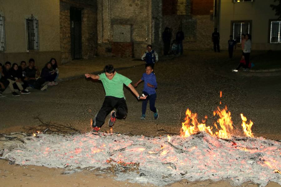 Hoguera y fiestas de San Isidro en Torquemada