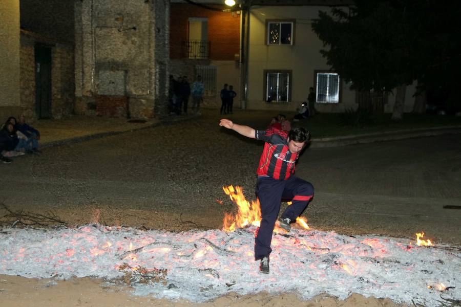 Hoguera y fiestas de San Isidro en Torquemada