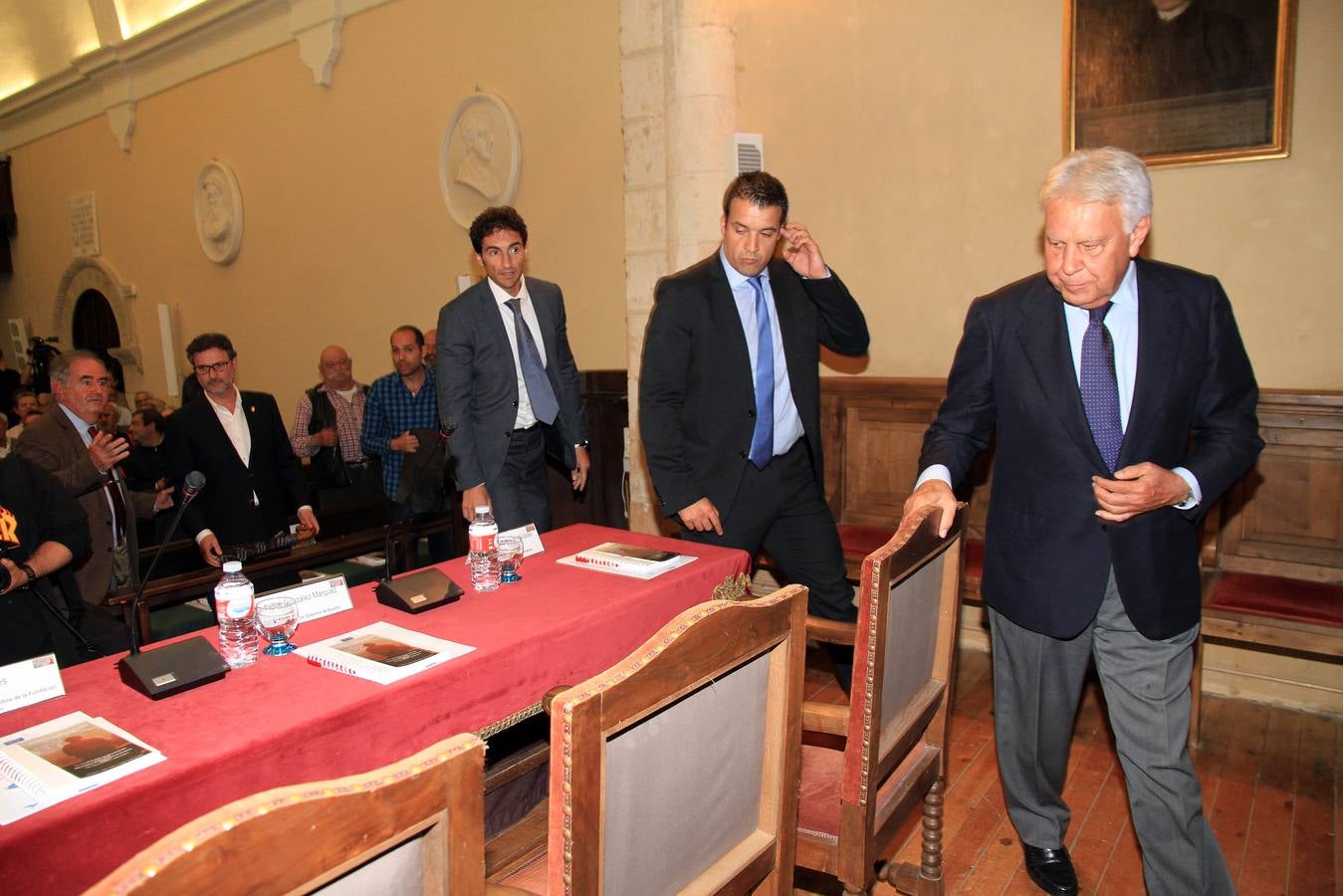 Felipe González visita Segovia