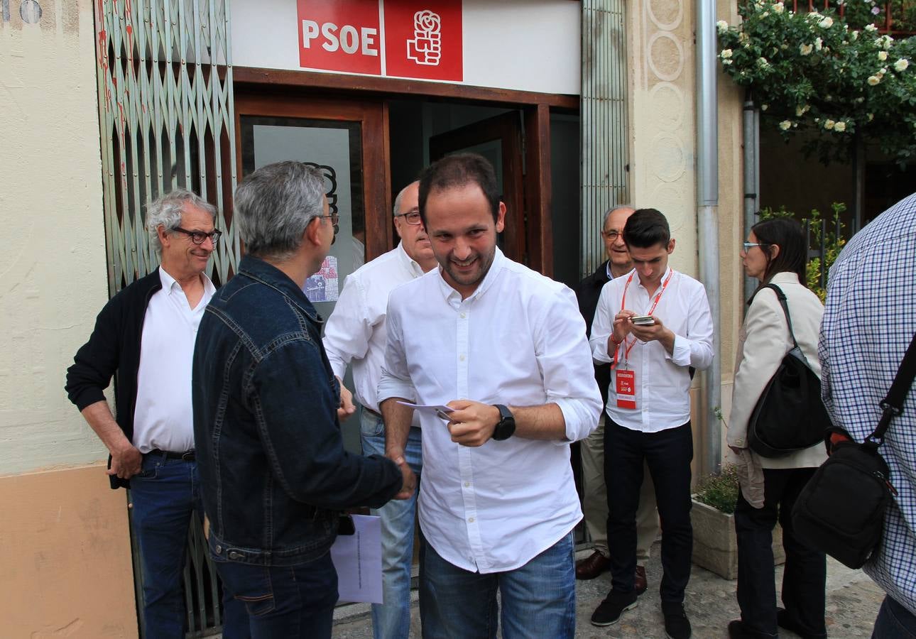 Los afiliados segovianos votan en las primarias del PSOE