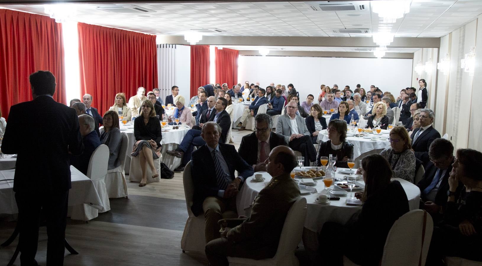 Carlos Fernández Carriedo, en el Foro Económico de El Norte de Castilla de Palencia