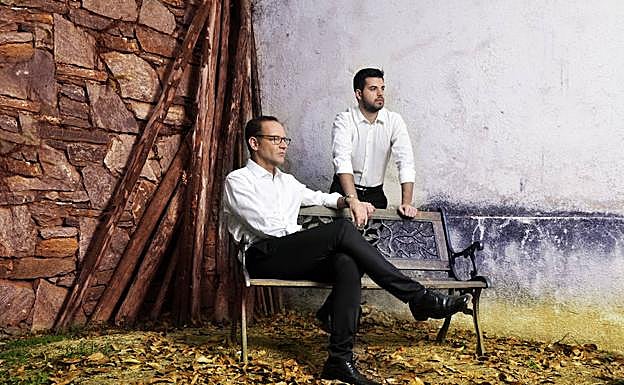 Alain Damas y Diego Rivera, tenor y pianista. 