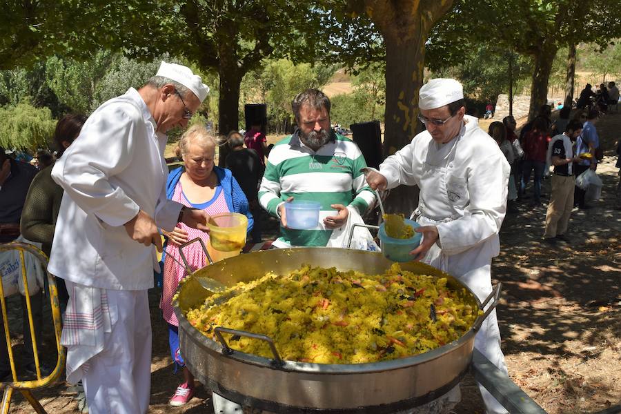 Paella en Olleros y visita turística a la ermita