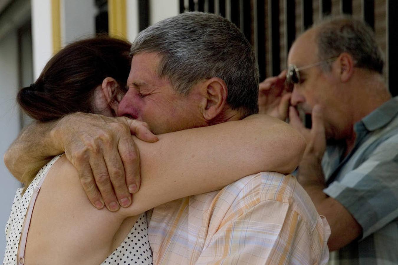 Familiares de los tres rondeños fallecidos en un accidente de tráfico.