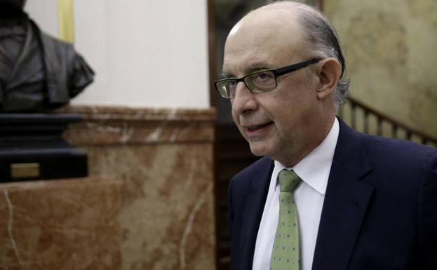 Montoro, en los pasillos del Congreso de los Diputados. 