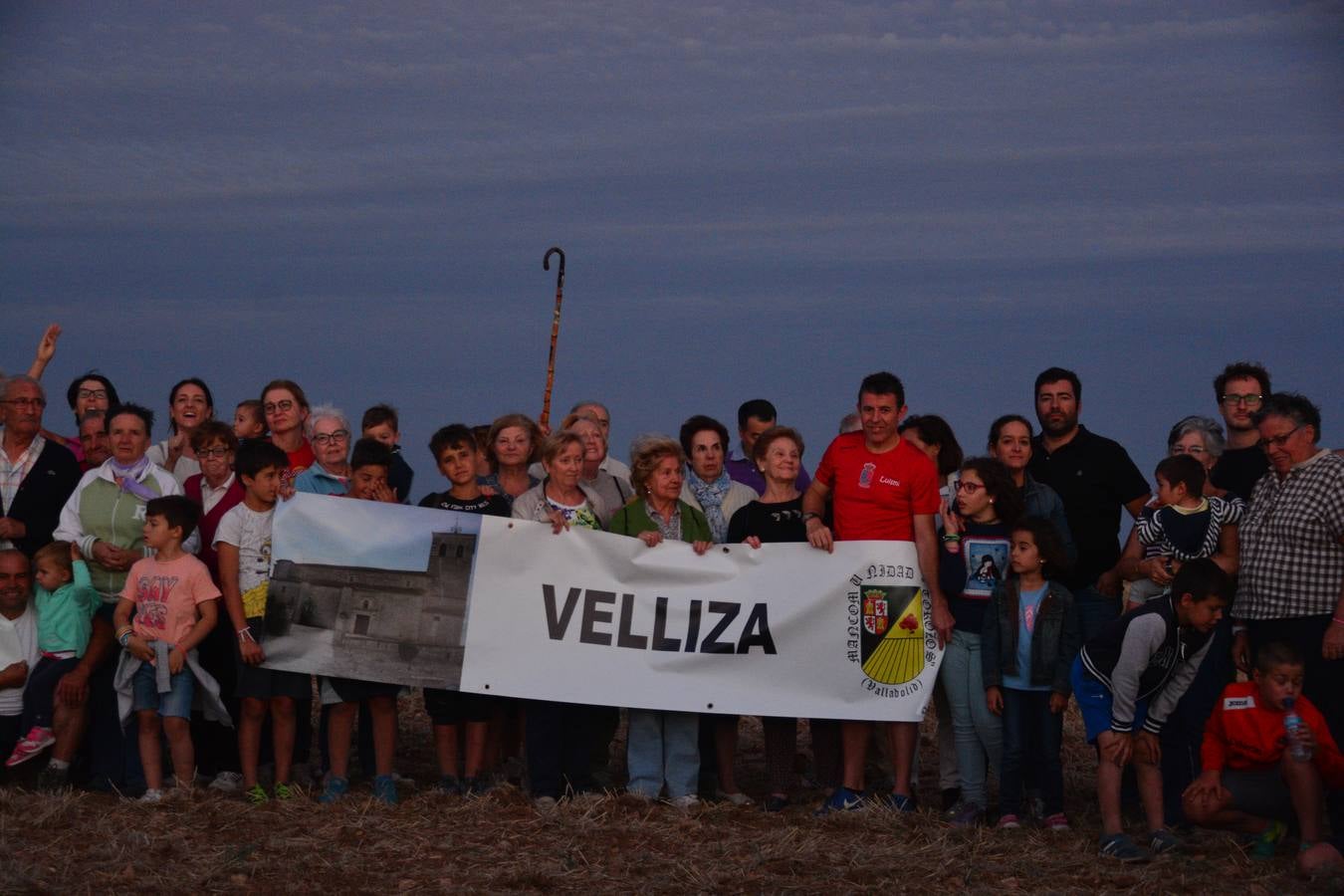 Los pueblos de Castrodeza, Velliza, Villán de Tordesillas y Robladillo se reúnen bajo la luna llena en el páramo de Torozos. 