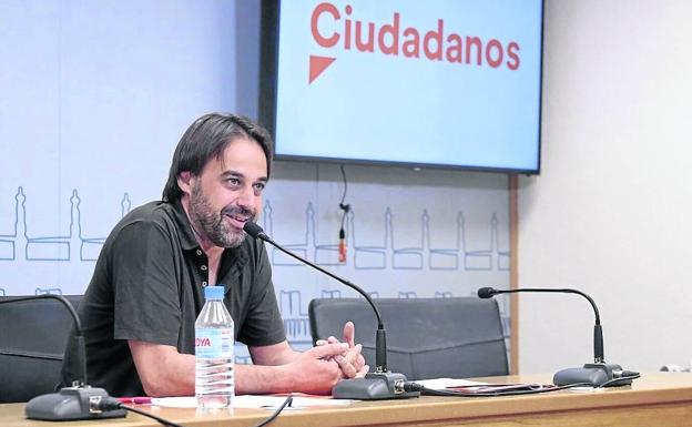 FernandoCastaño, durante su comparecencia ante los periodistas. 