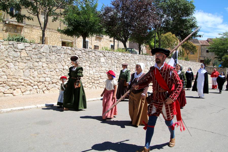 Los vecinos de la localidad palentina volvieron a ser fieles al emperador y el sábado cumplieron con el rito de recibir a Carlos V