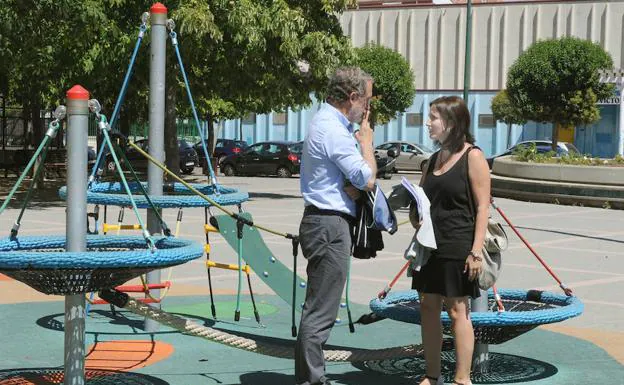 Visita Parque de Juegos Infantiles en la Plaza de La Solidaridad.