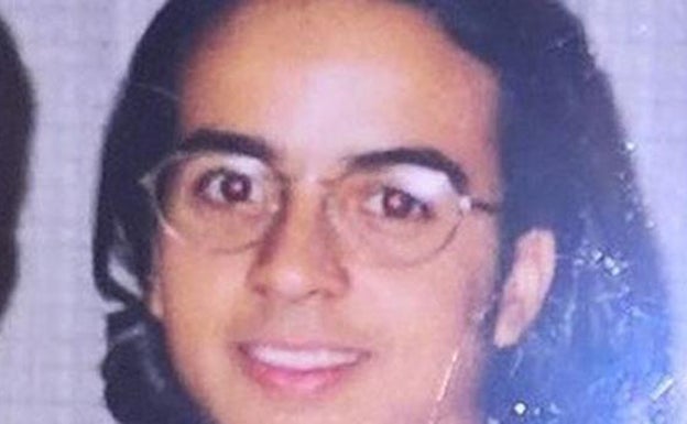 Luis Fonsi, en su etapa adolescente. 