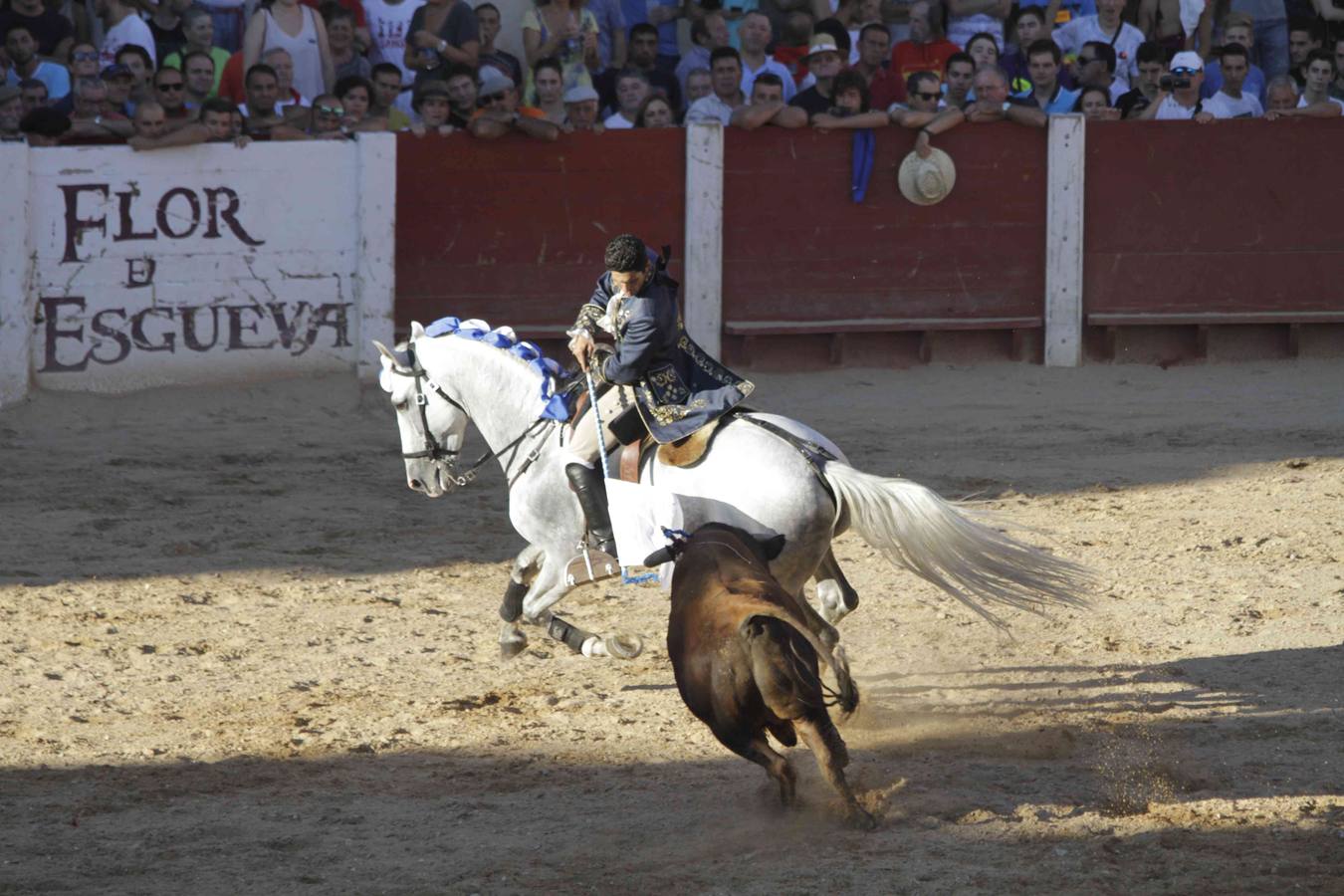 Hicieron el paseíllo los caballeros Paulo Jorge Santos y Sergio Domínguez