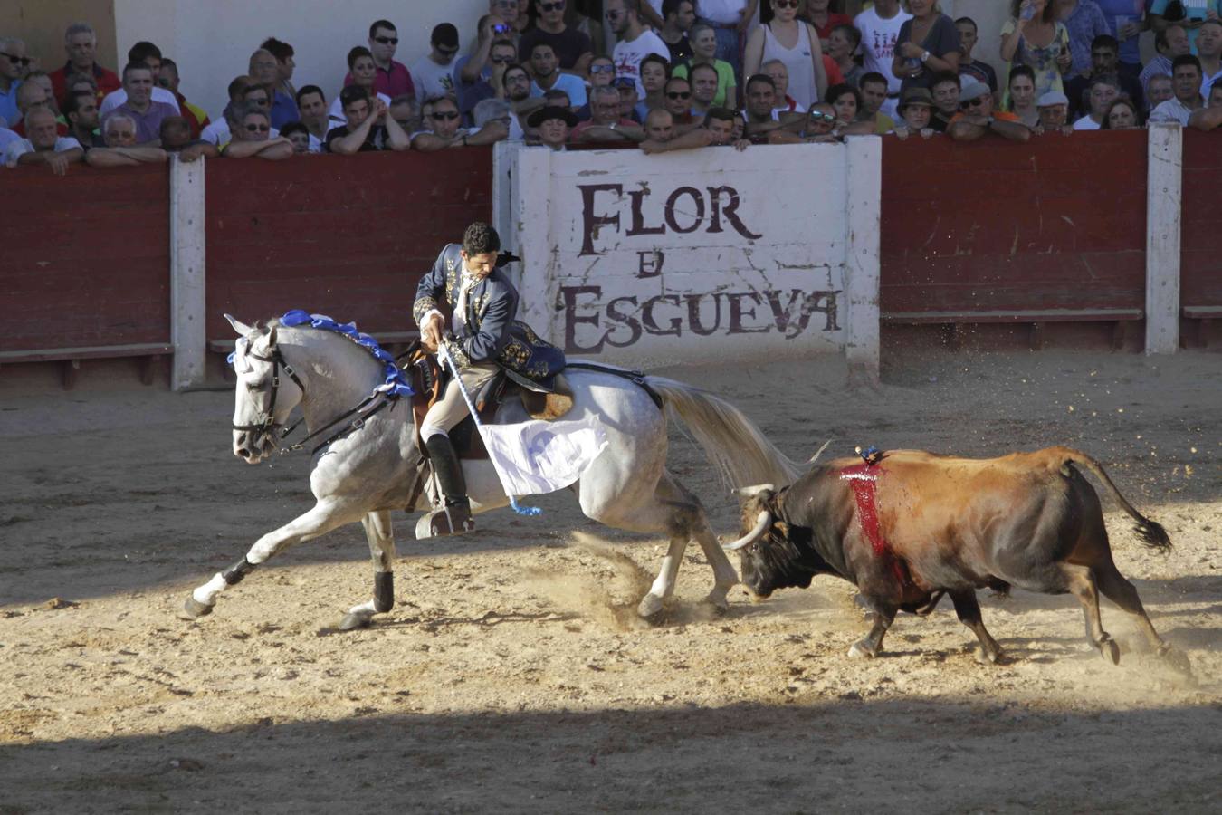 Hicieron el paseíllo los caballeros Paulo Jorge Santos y Sergio Domínguez