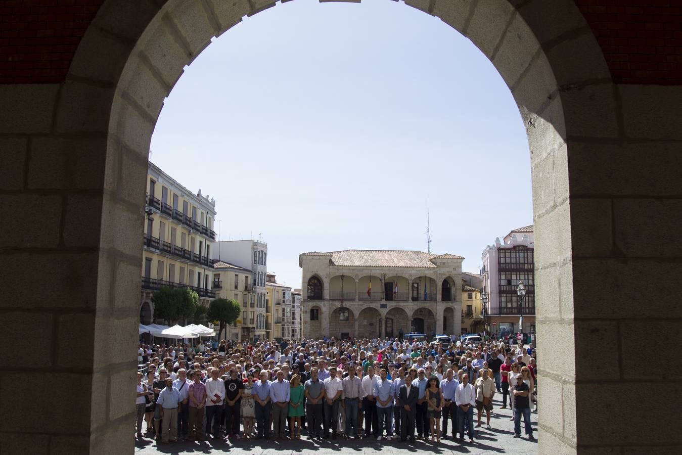 Concentración silenciosa en la Plaza Mayor de Zamora por los atentados de Cataluña