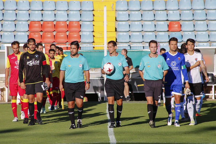 Partido amistoso entre el Salmantino y el San Agustín de Guadalix