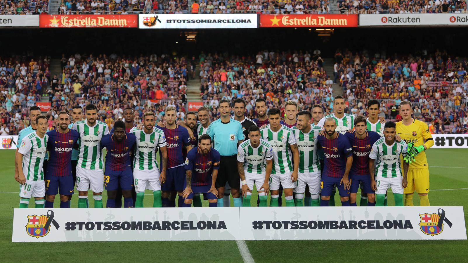Las mejores imágenes del partido entre el l Barcelona y el Betis, correspondiente a la primera joranda de Liga. 