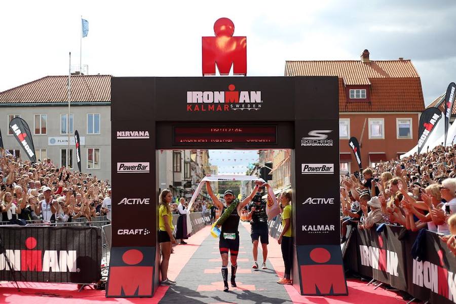 Clemente Alonso Mckernan entra en la meta de Kalmar.