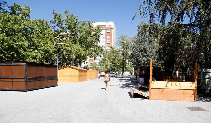 Comienza la instalación de las casetas de la Feria de Día de Palencia