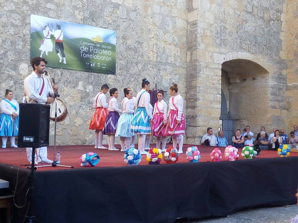 XI Certamen de danzas de paloteo en Torrelobatón