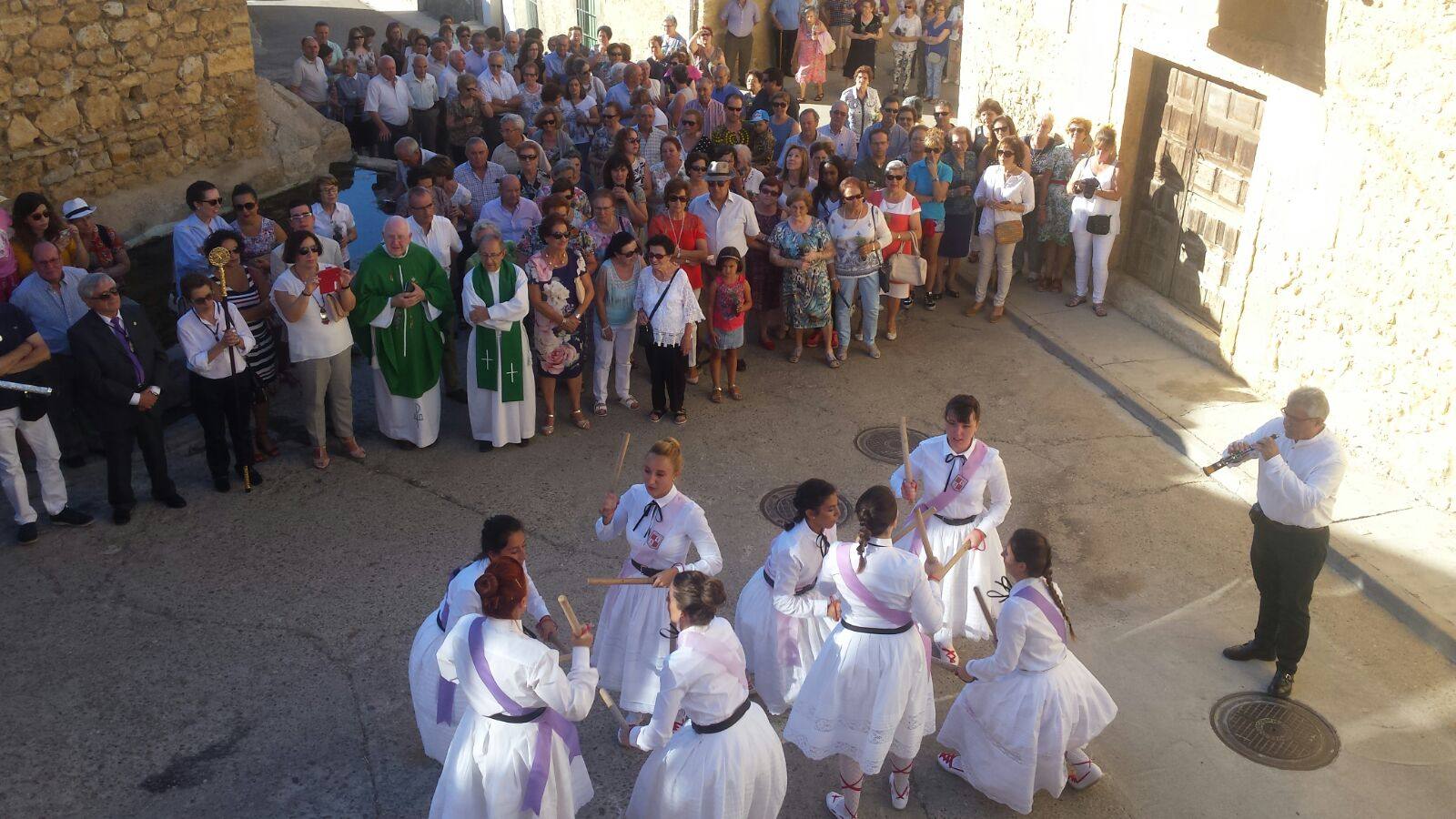 XI Certamen de danzas de paloteo en Torrelobatón