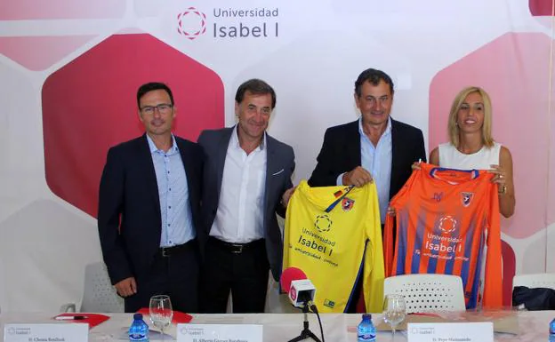 La Universidad Isabel I presenta un convenio de colaboración con el Club Deportivo Burgos Promesas