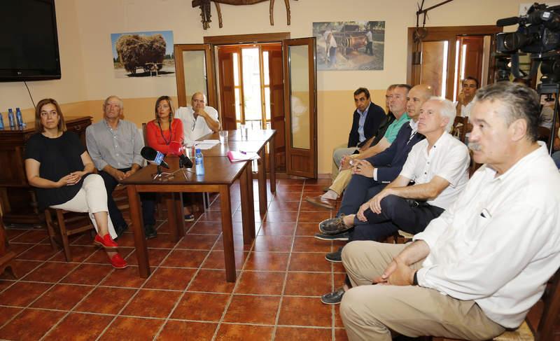  Presentación en Castrillo de Villavega (Palencia) el proyecto de transformación del regadío del río Valdavia 