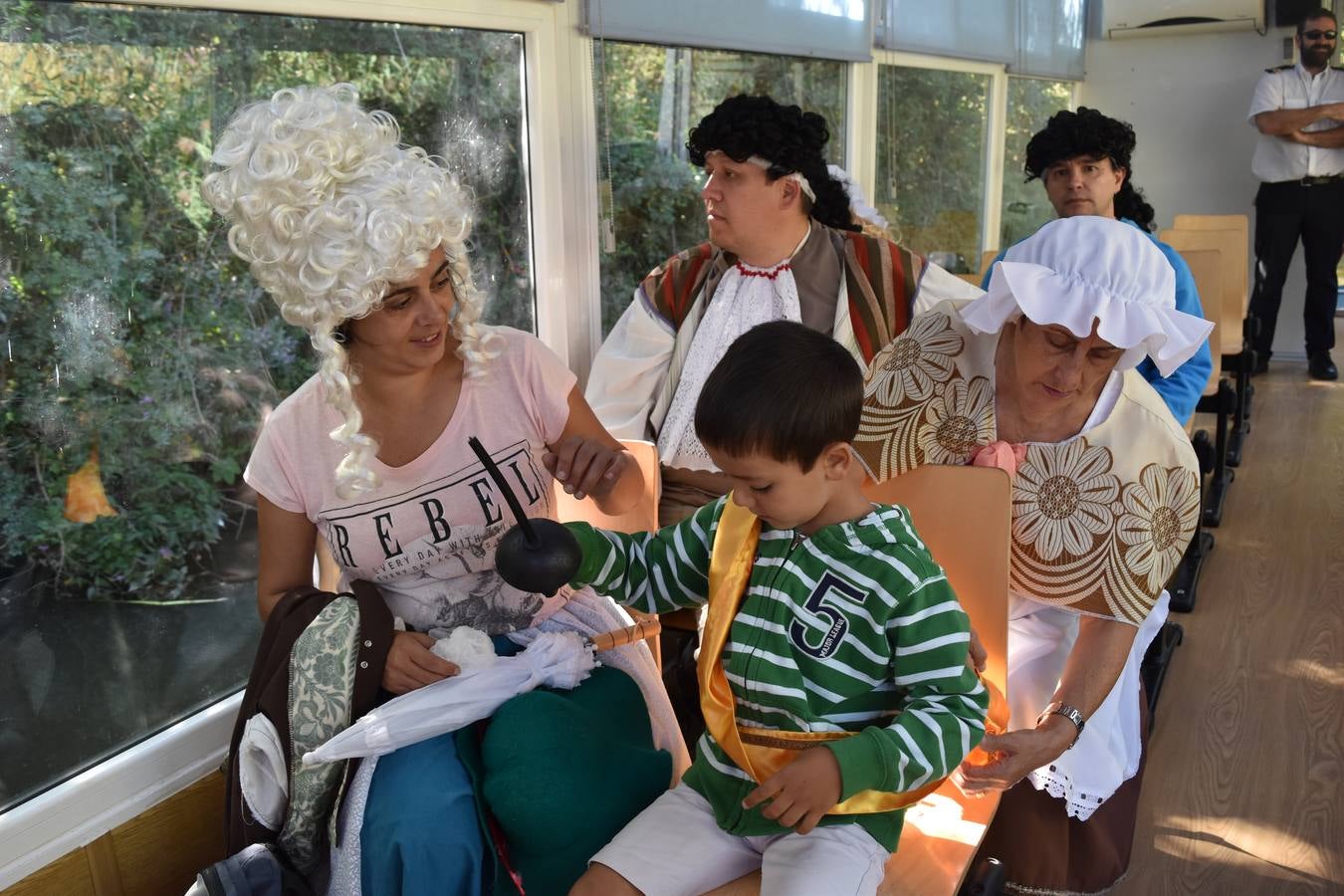 La propuesta se ha tenido que limitar al barco Marqués de la Ensenada, de Herrera de Pisuerga, debido al escaso caudal en Villaumbrales