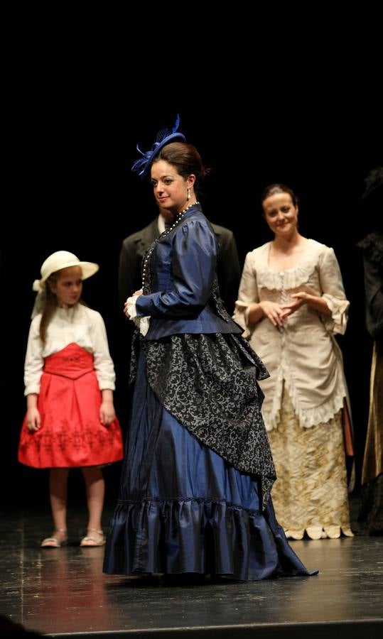 Con este desfile, Teatronaos concluye la temporada de Luces de Palencia