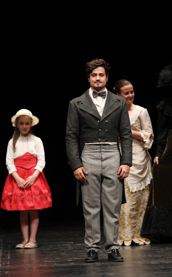 Con este desfile, Teatronaos concluye la temporada de Luces de Palencia