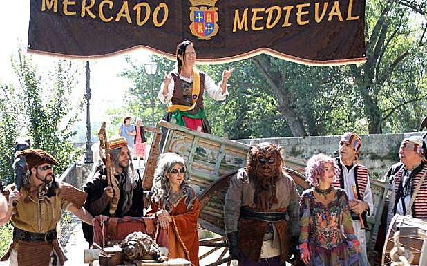 Inauguración del mercado medieval.
