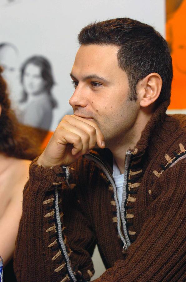 31.03.04 Durante la presentación de la película 'El príncipe Arquímedes' en el cine Broadway.