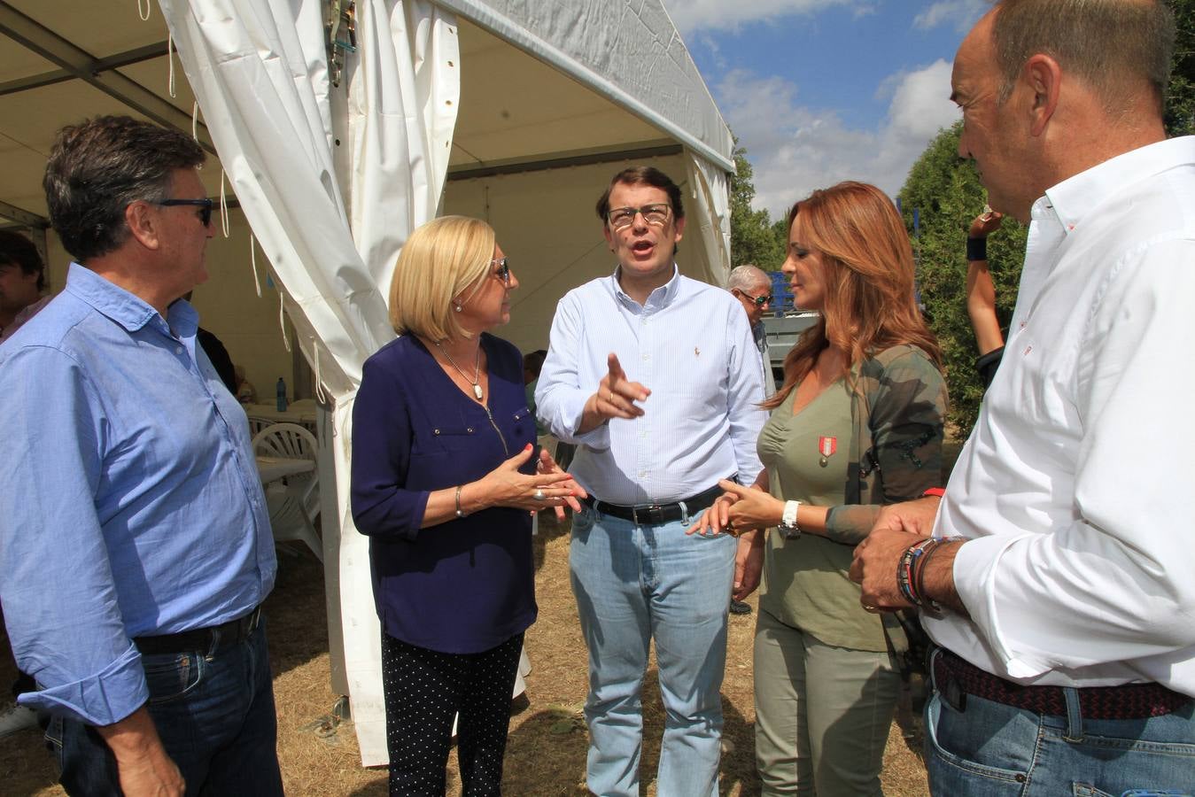 Los principales representates populares de la provincia no faltaron a su cita en el área recreativa de El Pardal donde un año más, y ya van veintiséis, pudieron tratar de cerca con sus simpatizantes y militantes