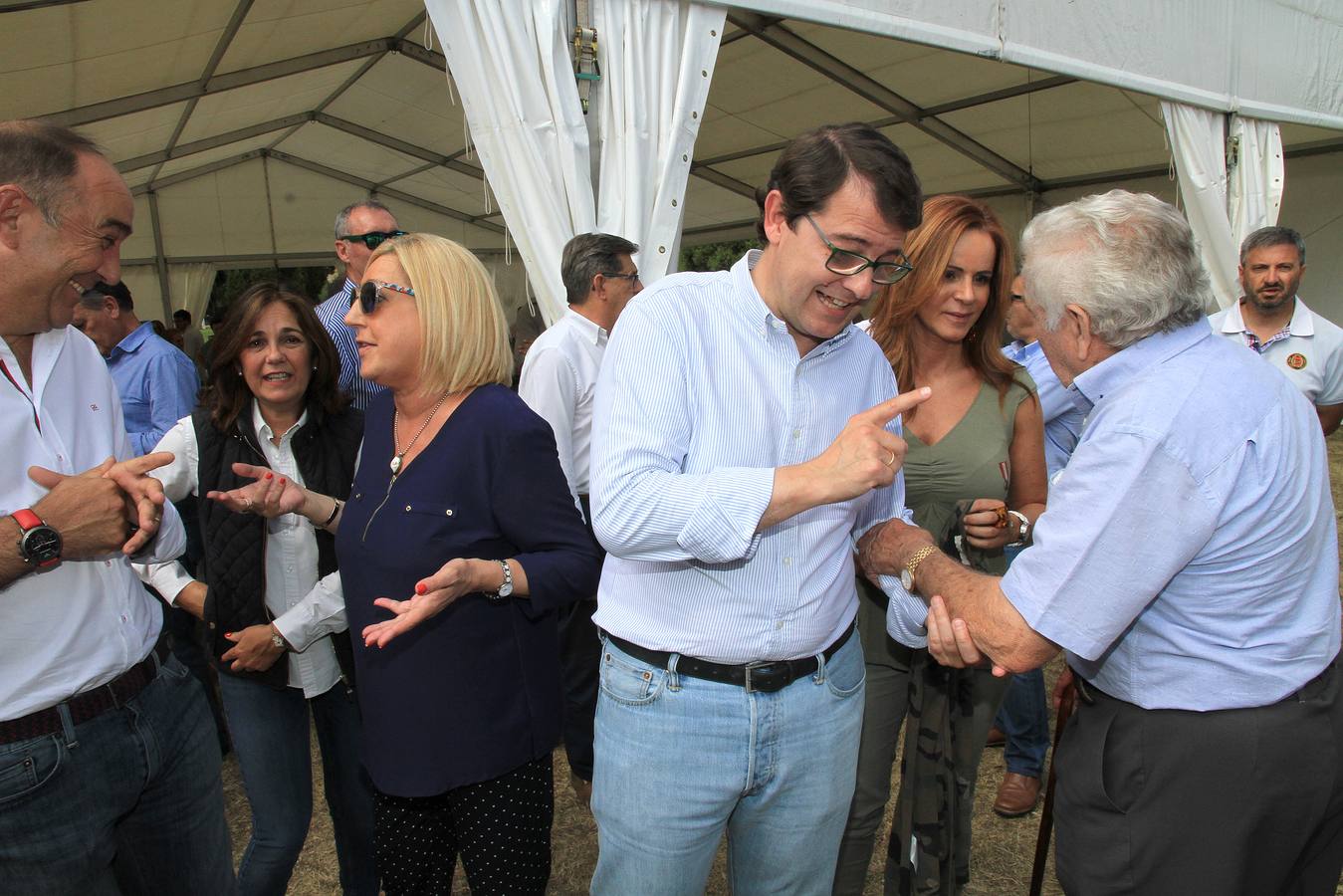 Los principales representates populares de la provincia no faltaron a su cita en el área recreativa de El Pardal donde un año más, y ya van veintiséis, pudieron tratar de cerca con sus simpatizantes y militantes