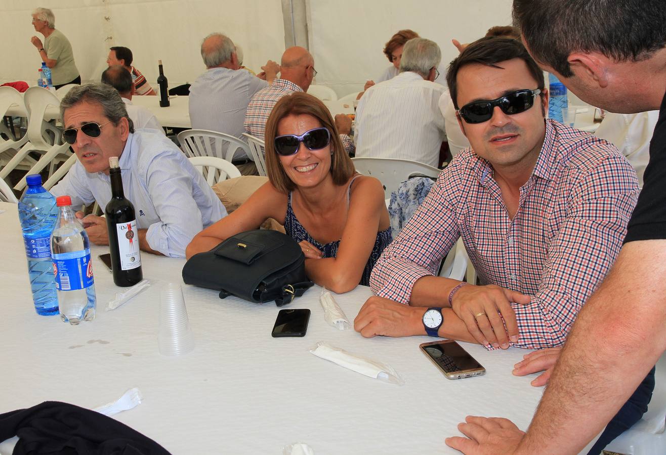 Los principales representates populares de la provincia no faltaron a su cita en el área recreativa de El Pardal donde un año más, y ya van veintiséis, pudieron tratar de cerca con sus simpatizantes y militantes